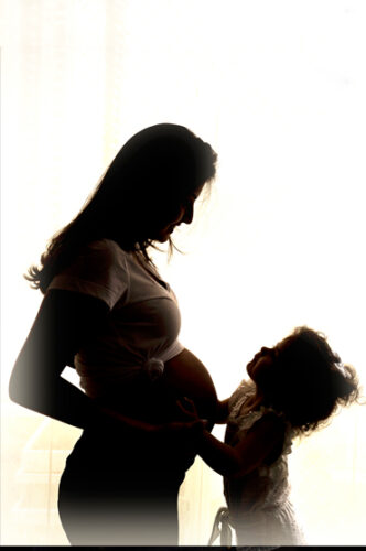 foto gestante mãe e filha